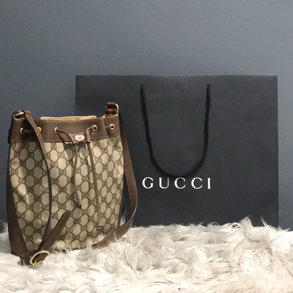 Gucci Brown GG Supreme Drawstring Shoulder Bag with Green Red Trim